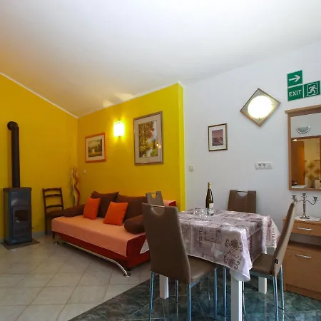 House 2106 * Vodnjan