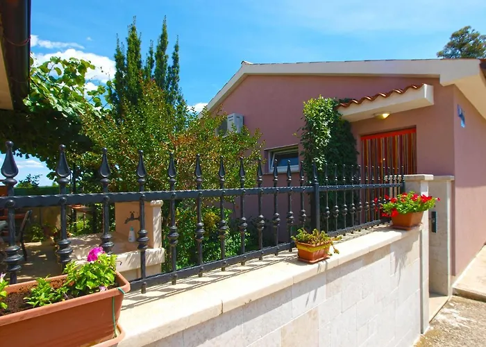 Nyaraló House 2106 *